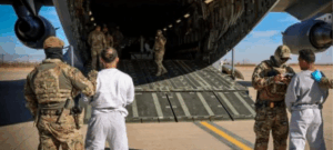 EE. UU. traslada a tres colombianos a Guantánamo y los incluye en “los peores de los peores”