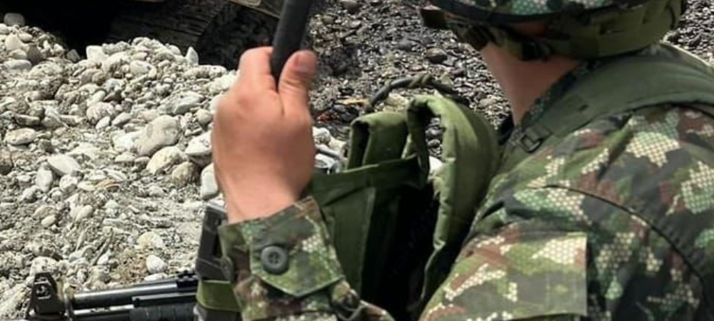 Ataque con dron explosivo en Suárez, Cauca, deja un soldado muerto y siete heridos