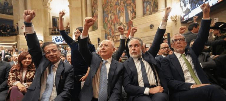 Presidente Petro se pronuncia sobre insultos de la oposición