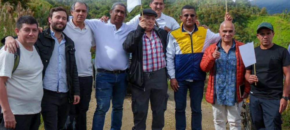 Comunidades respaldan diálogos con el grupo Comuneros del Sur