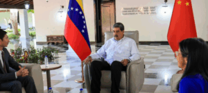 Maduro refuerza alianza con China en medio de creciente tensión con Estados Unidos