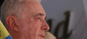 En Miami designa tramo vial como “Avenida Colombia” en homenaje a Álvaro Uribe, pese a su historial judicial