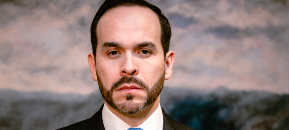 Abelardo de la Espriella candidato presidencial de la ultraderecha saluda a Nariño