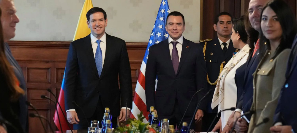 La ofensiva militar de Estados Unidos en  América Latina tiene el apoyo de Ecuador