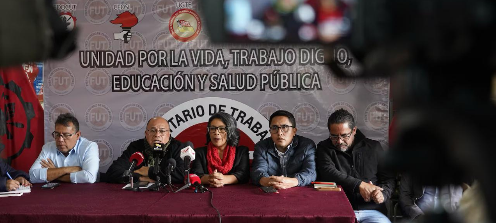 Ecuador completa un mes de protestas por eliminación del subsidio al diésel