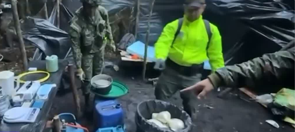 Destruyen laboratorio para procesamiento de drogas en zona rural de Ipiales