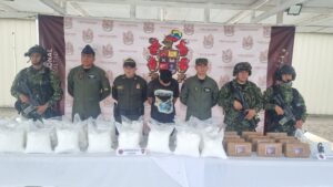 En Tumaco el ejercito destruye 1.8 toneladas de cocaína en operación binacional con Ecuador