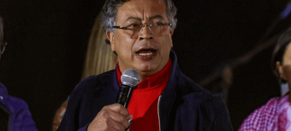 Presidente Petro denuncia plan internacional para vincularlo al narcotráfico