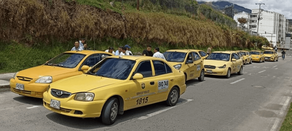 Tarifa mínima de taxi en Pasto quedaría en $7.500 tras consenso entre el gremio y la Alcaldía