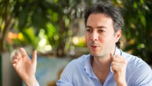 Inicia juicio contra Daniel Quintero en medio de su carrera presidencial