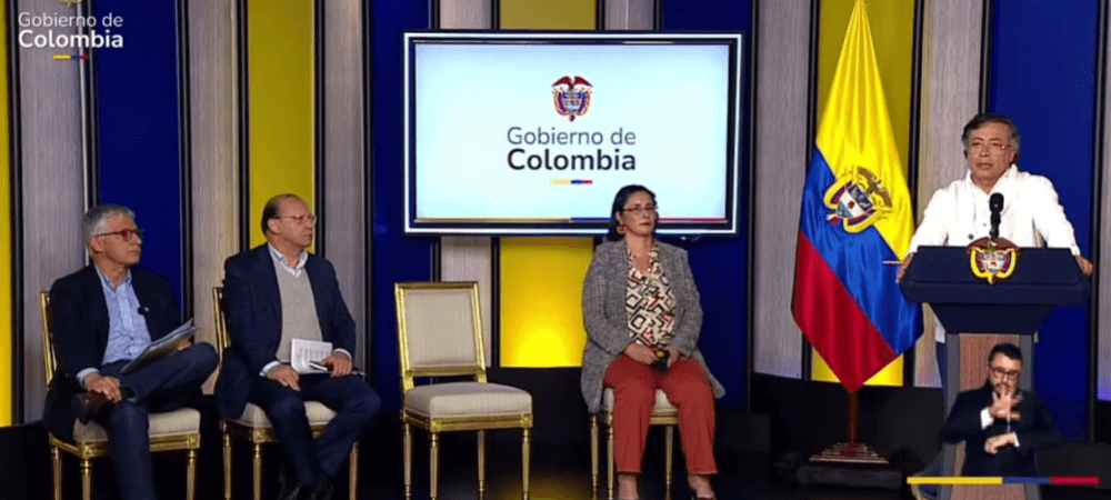 Auditoría revela red de contrabando y fraude en la DIAN