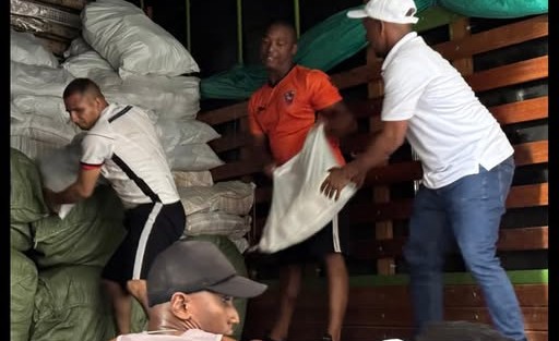 Gobernación entrega ayudas humanitarias a familias afectadas en Iscuandé