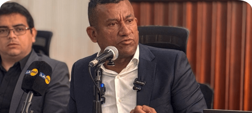 Gobernador Luis Alfonso Escobar respalda decreto de emergencia económica