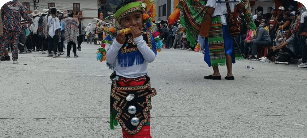 Los niños brillaron en la senda del Carnaval de Negros y Blancos en El Tambo Nariño