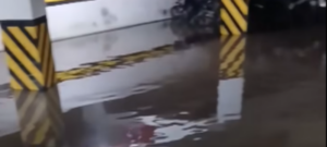 Inundaciones de aguas negras afectan edificio Villa Rocío en Pasto