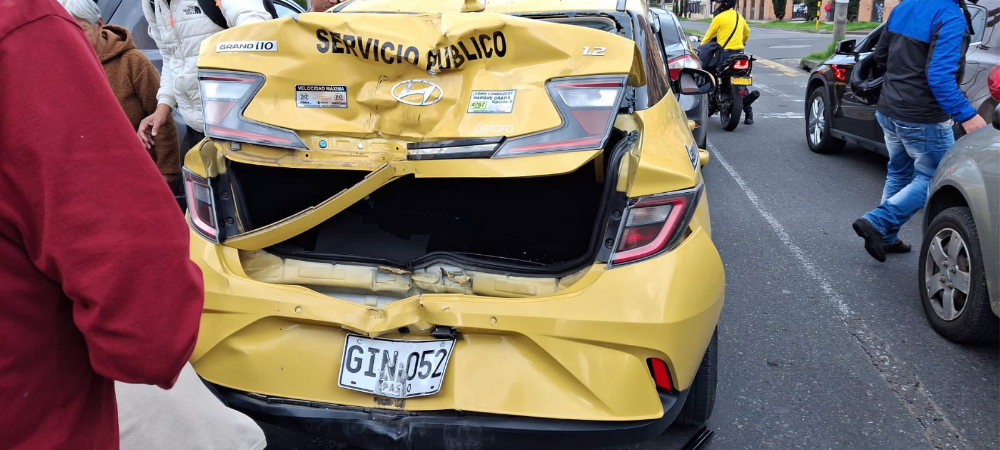 Accidente de tránsito en la avenida Panamericana deja motociclista lesionado