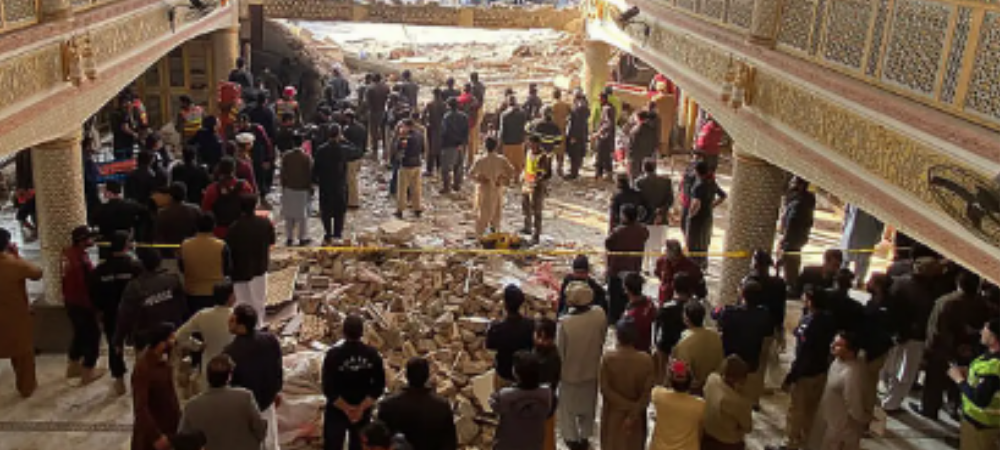 Ataque suicida en mezquita de Islamabad deja decenas de víctimas
