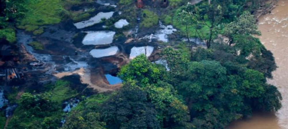 El negocio de la minería ilegal de oro en Colombia supera cuatro emergencias económicas