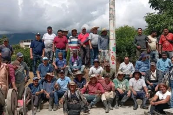 Habitantes del municipio de La Cruz celebran la entrega de un nuevo corredor vial estratégico
